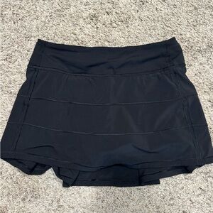 Lululemon pace rival skirt in black - size 4